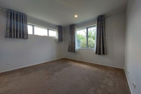 Photo of property in 28 Jelas Drive, Riverhead, 0820