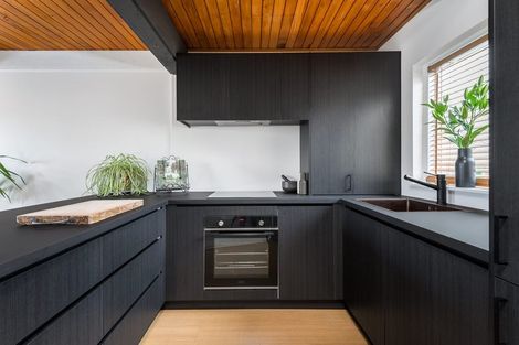 Photo of property in 2/62 Picton Avenue, Riccarton, Christchurch, 8011