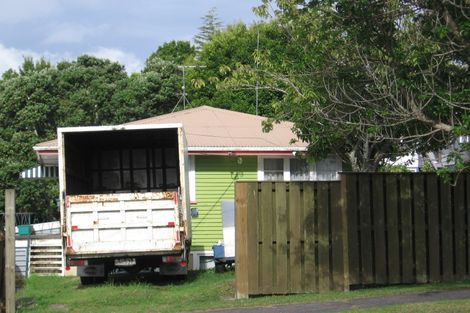 Photo of property in 19 Mcleod Road, Henderson, Auckland, 0612