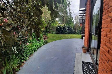 Photo of property in 1/16b Montclare Avenue, Ilam, Christchurch, 8041