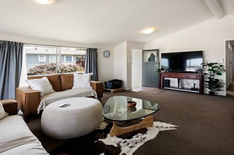 Photo of property in 28 Rothesay Place, Dinsdale, Hamilton, 3204