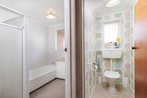 Photo of property in 142 Queen Street, Waimate, 7924