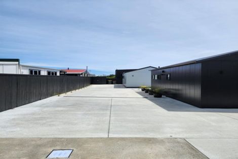Photo of property in 140a Ngamotu Road, Spotswood, New Plymouth, 4310