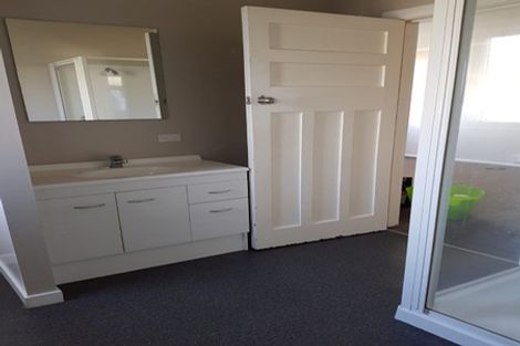 Photo of property in 8 Heretaunga Street, Petone, Lower Hutt, 5012