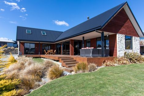 Photo of property in 1 Pollock Place, Lake Tekapo, 7999