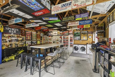 Photo of property in 2/21 Sharpe Crescent, Wainuiomata, Lower Hutt, 5014