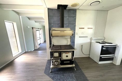 Photo of property in 35 Brown Street, Inglewood, 4330