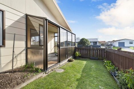 Photo of property in 55b Chatsworth Place, Highbury, Palmerston North, 4412