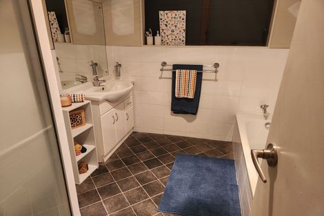 Photo of property in 7b Pokapu Place, Bethlehem, Tauranga, 3110