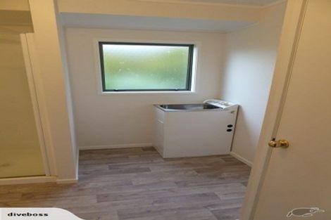 Photo of property in 12a Seaton Road, Murrays Bay, Auckland, 0630