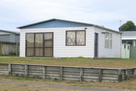 Photo of property in 100a Sharyn Place, Whangamata, 3620