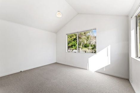 Photo of property in 2/372 Whangaparaoa Road, Stanmore Bay, Whangaparaoa, 0932