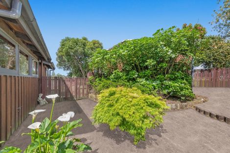 Photo of property in 35 Rushgreen Avenue, Pahurehure, Papakura, 2113