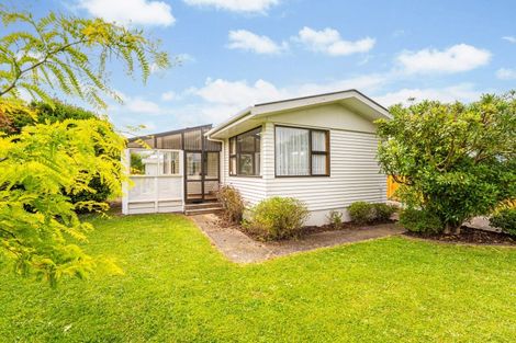 Photo of property in 106 Mclean Street, Woodville, 4920