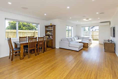 Photo of property in 9 Kotuku Crescent, Takanini, 2112