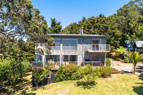 Photo of property in 102 Waihirere Drive, Tuateawa, Coromandel, 3583