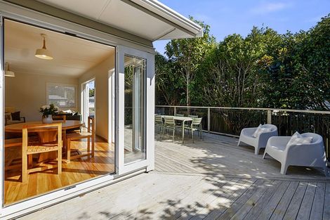 Photo of property in 1 Clyde Street, Ferndale, New Plymouth, 4310