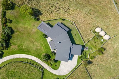 Photo of property in 191 Harakeke Road, Te Horo, Otaki, 5581