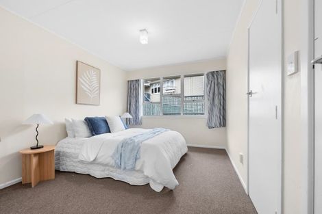 Photo of property in 4 Thomson Grove, Stokes Valley, Lower Hutt, 5019