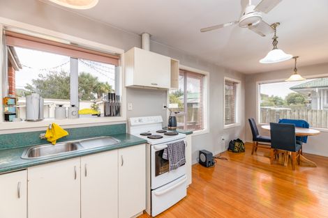 Photo of property in 155 Gayhurst Road, Dallington, Christchurch, 8061