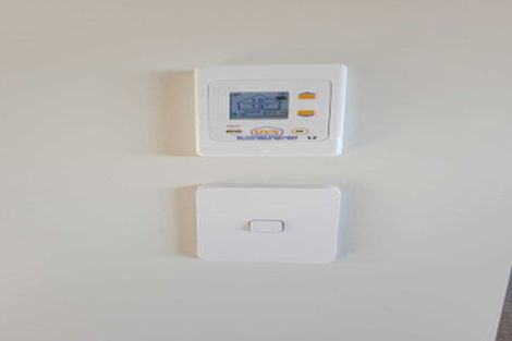 Photo of property in 56 Angelo Avenue, Howick, Auckland, 2014