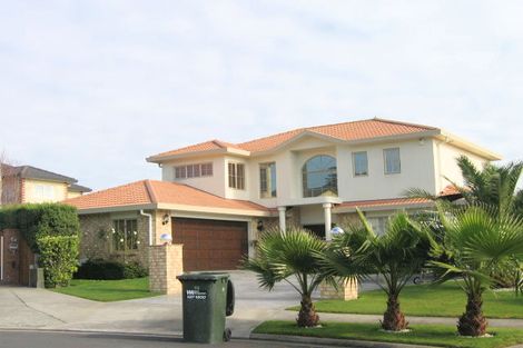 Photo of property in 5 Gilnockie Close, East Tamaki Heights, Auckland, 2016