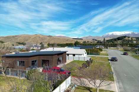 Photo of property in 41 Freyberg Avenue, Kurow, 9435