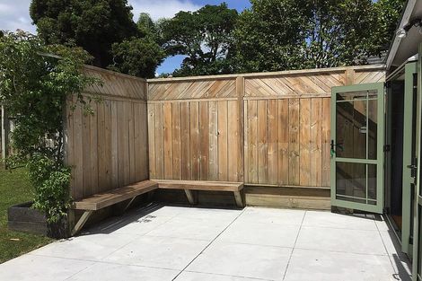 Photo of property in 2/23 Bevyn Street, Castor Bay, Auckland, 0620