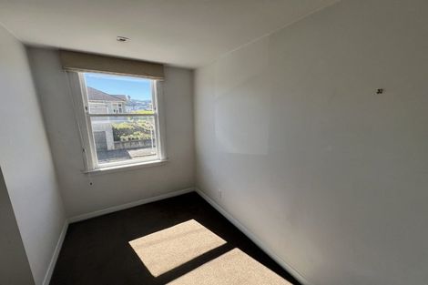 Photo of property in 77 Brougham Street, Mount Victoria, Wellington, 6011