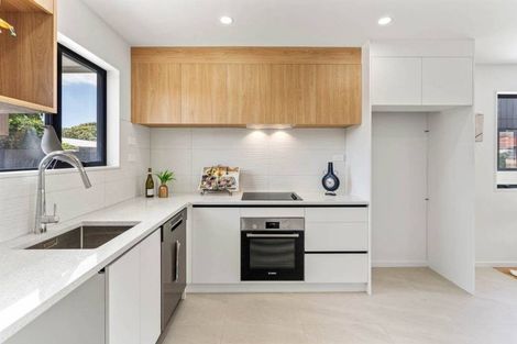 Photo of property in 2/18 Alexander Avenue, Papatoetoe, Auckland, 2025