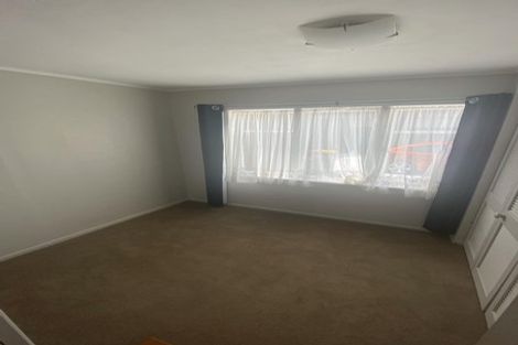 Photo of property in 5 Hallberry Road, Mangere East, Auckland, 2024