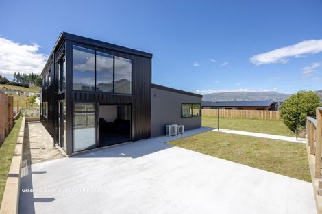 Photo of property in 14 Clearview Street, Wanaka, 9305