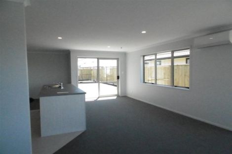 Photo of property in 10 Furlong Street, Hawera, 4610