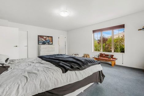 Photo of property in 29 Straven Road, Riccarton, Christchurch, 8011