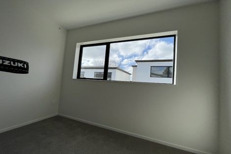 Photo of property in 5/535 Swanson Road, Ranui, Auckland, 0612