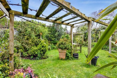 Photo of property in 77 Kapuni Street, Manaia, 4612