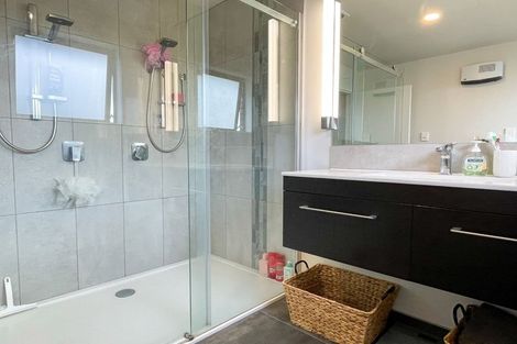 Photo of property in 7 Ostend Place, Avonhead, Christchurch, 8042
