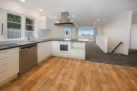 Photo of property in 71 Brightside Road, Stanmore Bay, Whangaparaoa, 0932