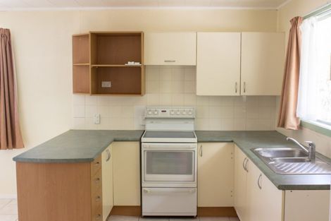 Photo of property in 27 Pipitea Place, Massey, Auckland, 0614