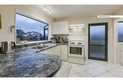 Photo of property in 107 Pah Road, Cockle Bay, Auckland, 2014