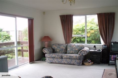 Photo of property in 162 Mark Avenue, Grenada Village, Wellington, 6037