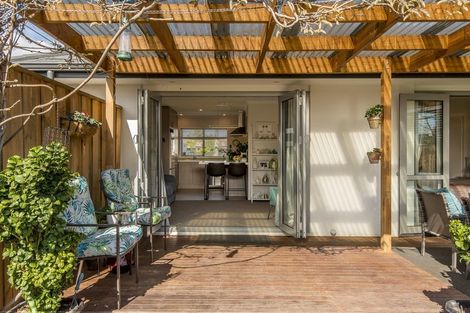 Photo of property in 2/55 Edward Avenue, Edgeware, Christchurch, 8013