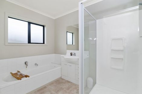 Photo of property in 51 Hamon Place, Pukehangi, Rotorua, 3015