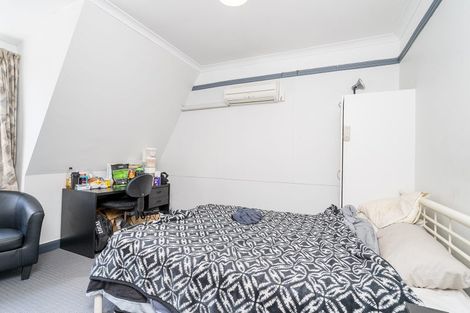 Photo of property in 39 Royal Terrace, Dunedin Central, Dunedin, 9016