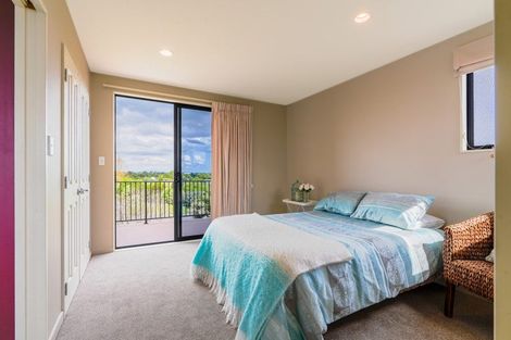 Photo of property in 76 Rototuna Road, Rototuna, Hamilton, 3210