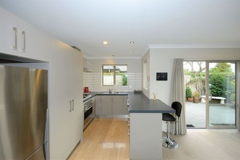 Photo of property in 2 Newall Avenue, Bryndwr, Christchurch, 8052