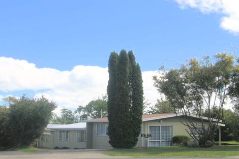 Photo of property in 2/15 Regents Grove, Richmond Heights, Taupo, 3330