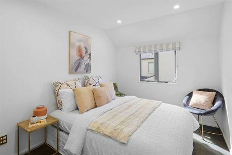 Photo of property in 2/104 Papanui Road, Merivale, Christchurch, 8014