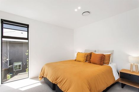 Photo of property in 2/39 Webb Street, St Albans, Christchurch, 8014