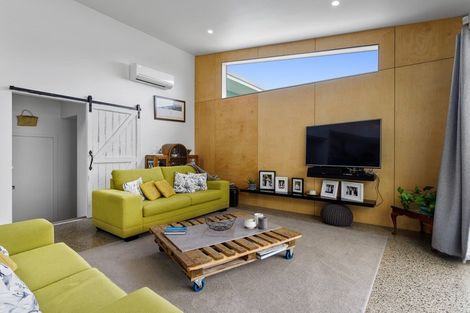 Photo of property in 32a Ohuirehe Road, Coastlands, Whakatane, 3120